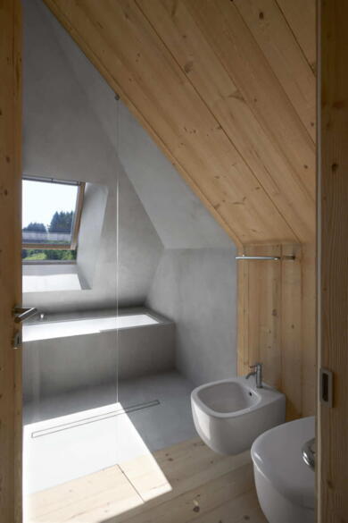 Sauna avec pente de toit | VELUX Magazine